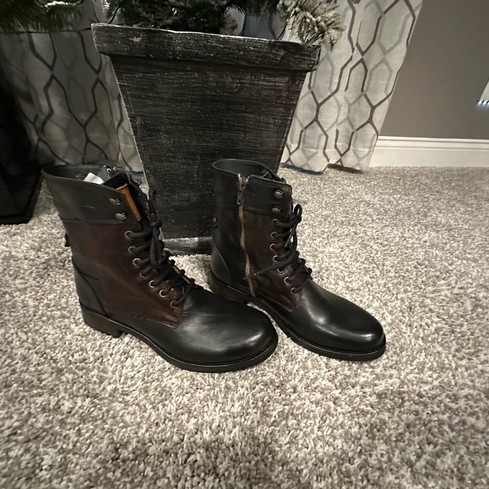 Brand new lace up boots with zipper